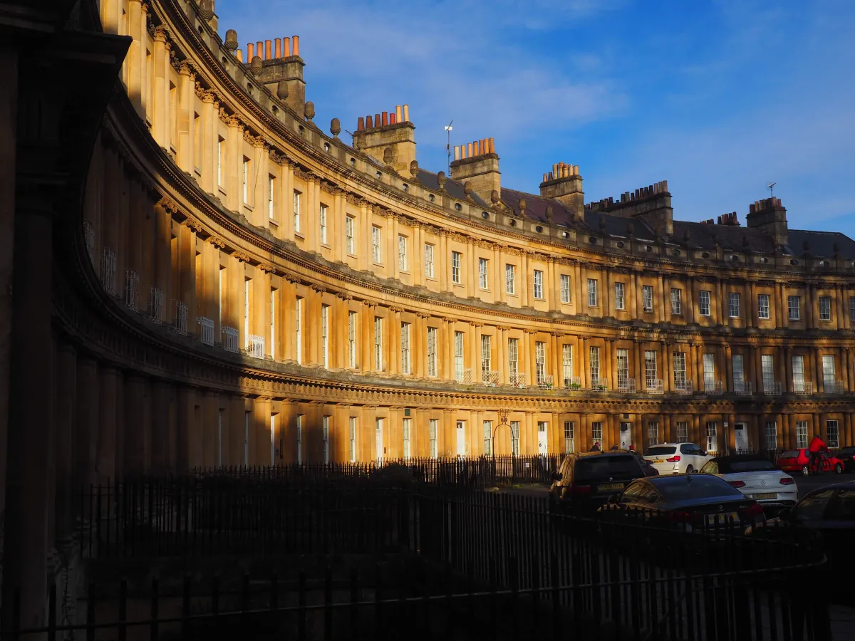 https://media.macandwen.com/images/posts/a-day-in-bath/T99Bkll.webp