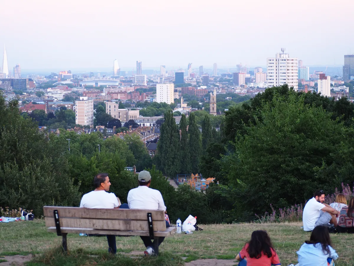 https://media.macandwen.com/images/posts/parks-of-london-10-cool-things-about-hampstead-heath/EpkDxQq.webp
